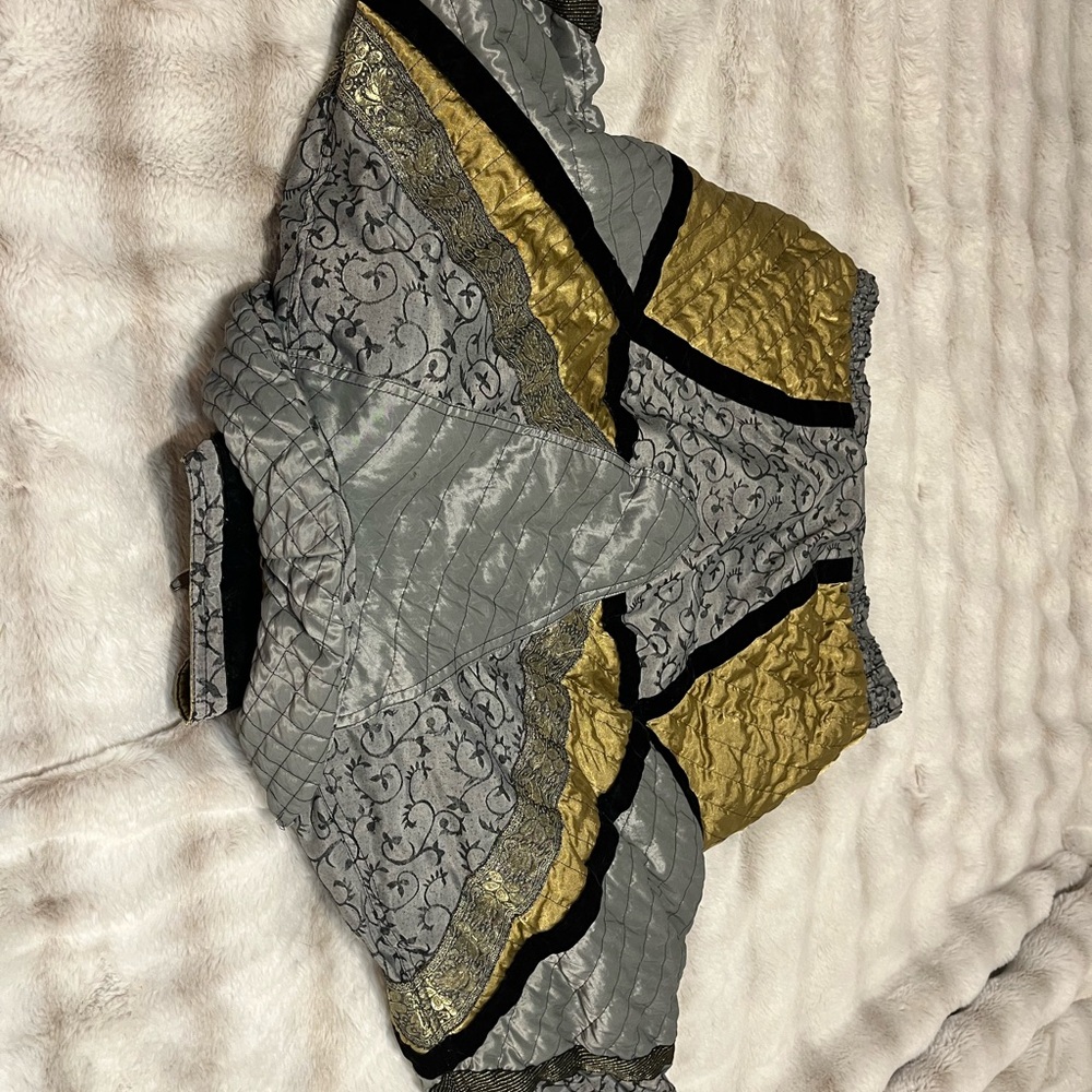 Gallery Women's Quilted Jacket - Gray and Gold